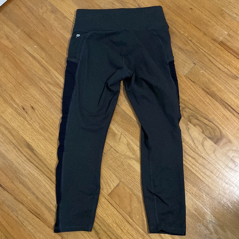 Fabletics Exercise Capris - Picture 3 of 7